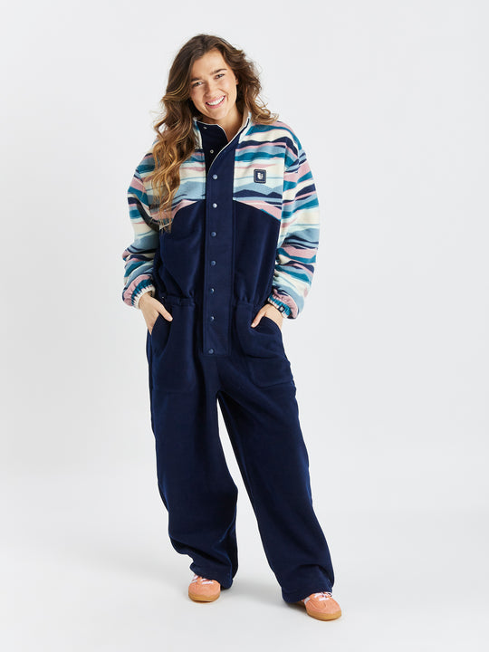 The unisex fleece boilersuits open leg cuffs and elasticated sleeve cuffs create a relaxed fit.