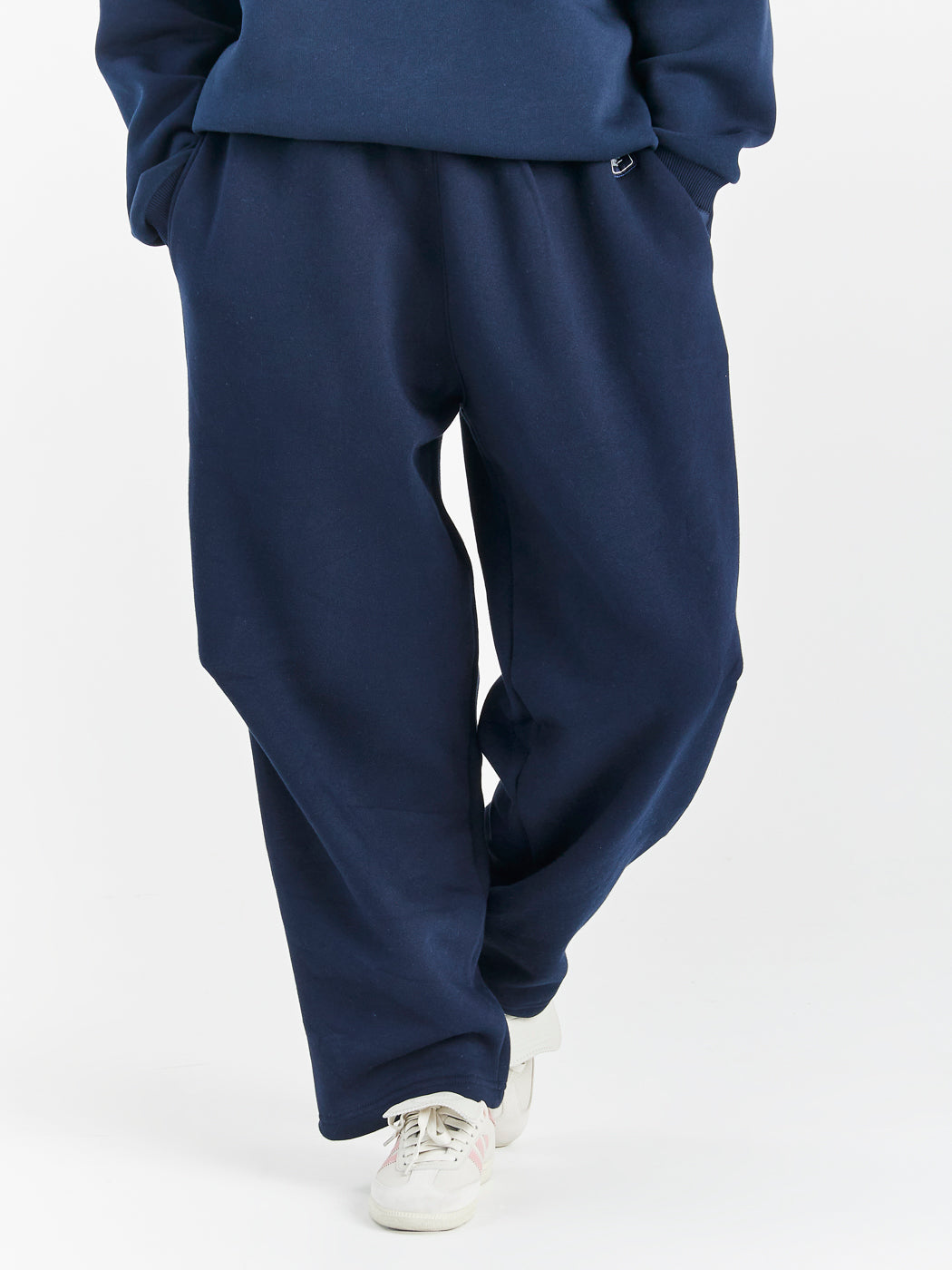 These wide leg joggers are crafted from a soft brush back fleece material.