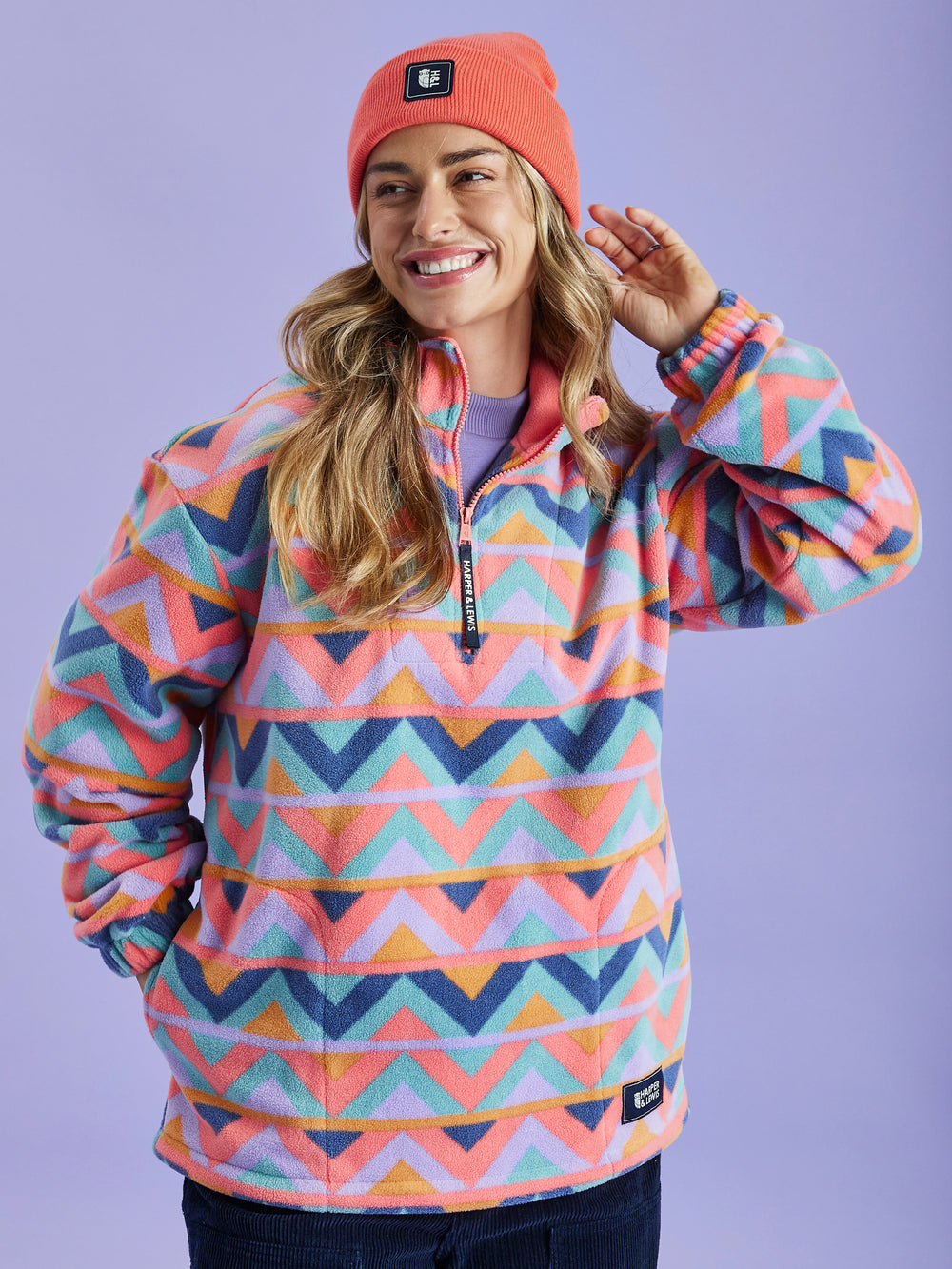 Oversized 1/4 Zip Retro Patterned Fleece with two side pockets, a drawcord hem and an all over print.