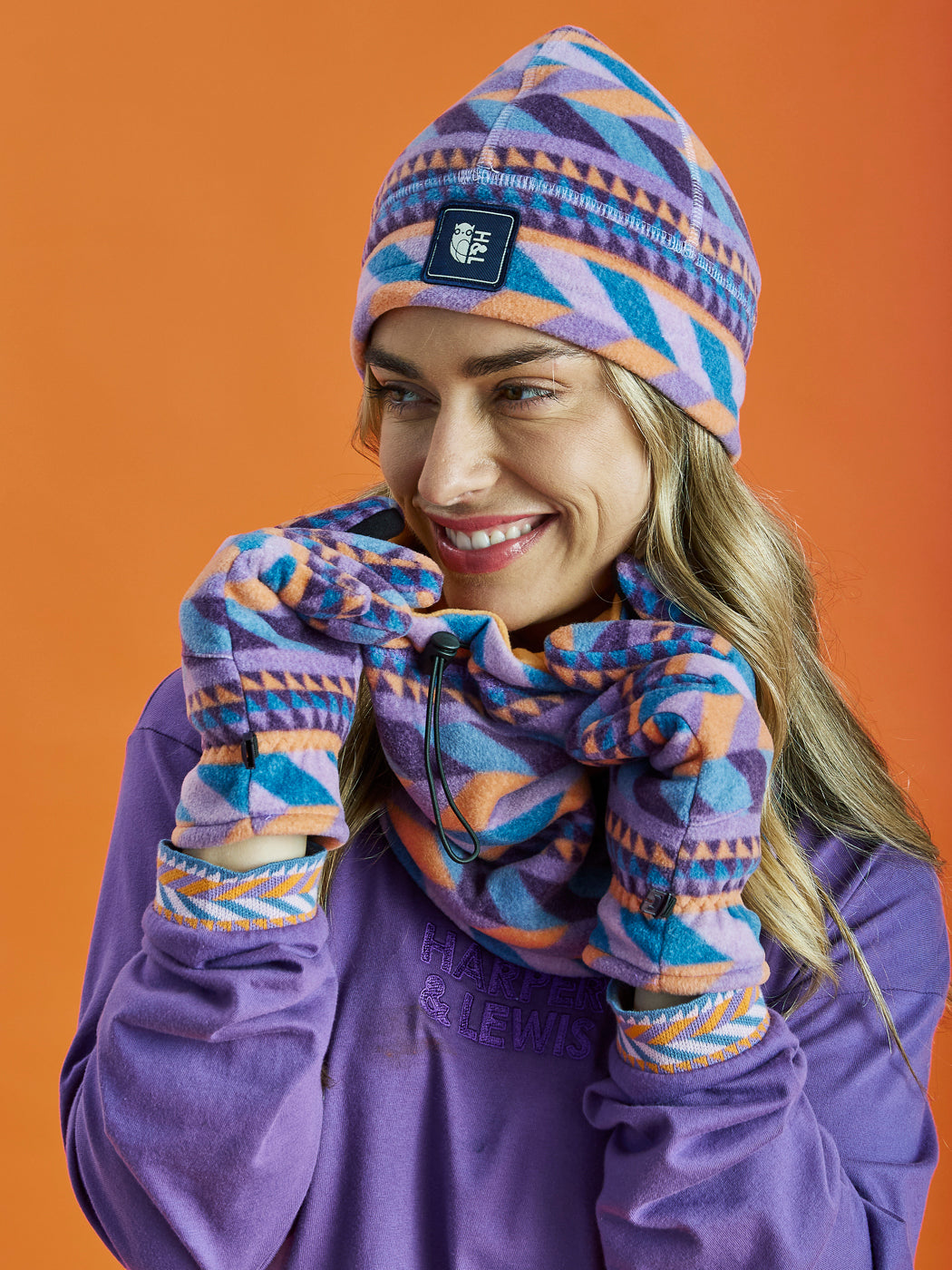 Perfect for staying warm during the winter, this fleece Snood combines practicality with a unique design, making it an essential addition to your cold-weather wardrobe.