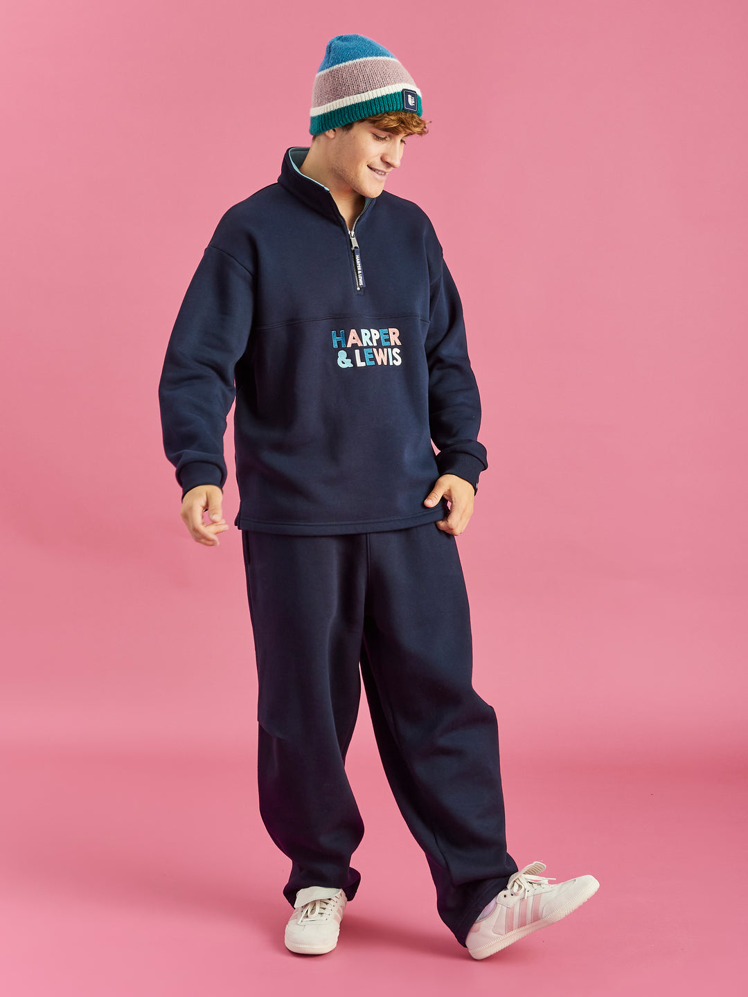 Match the Frankie 1/4 zip sweatshirt with the aya barrel joggers for the ultimate cosy fit.