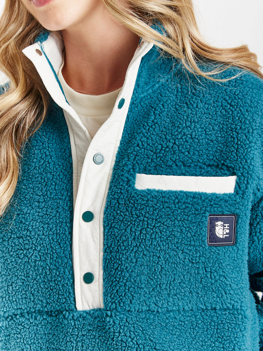 Retro inspired Sherpa fleece in the colour of the season, perfect for cold weather to keep you warm and cosy.