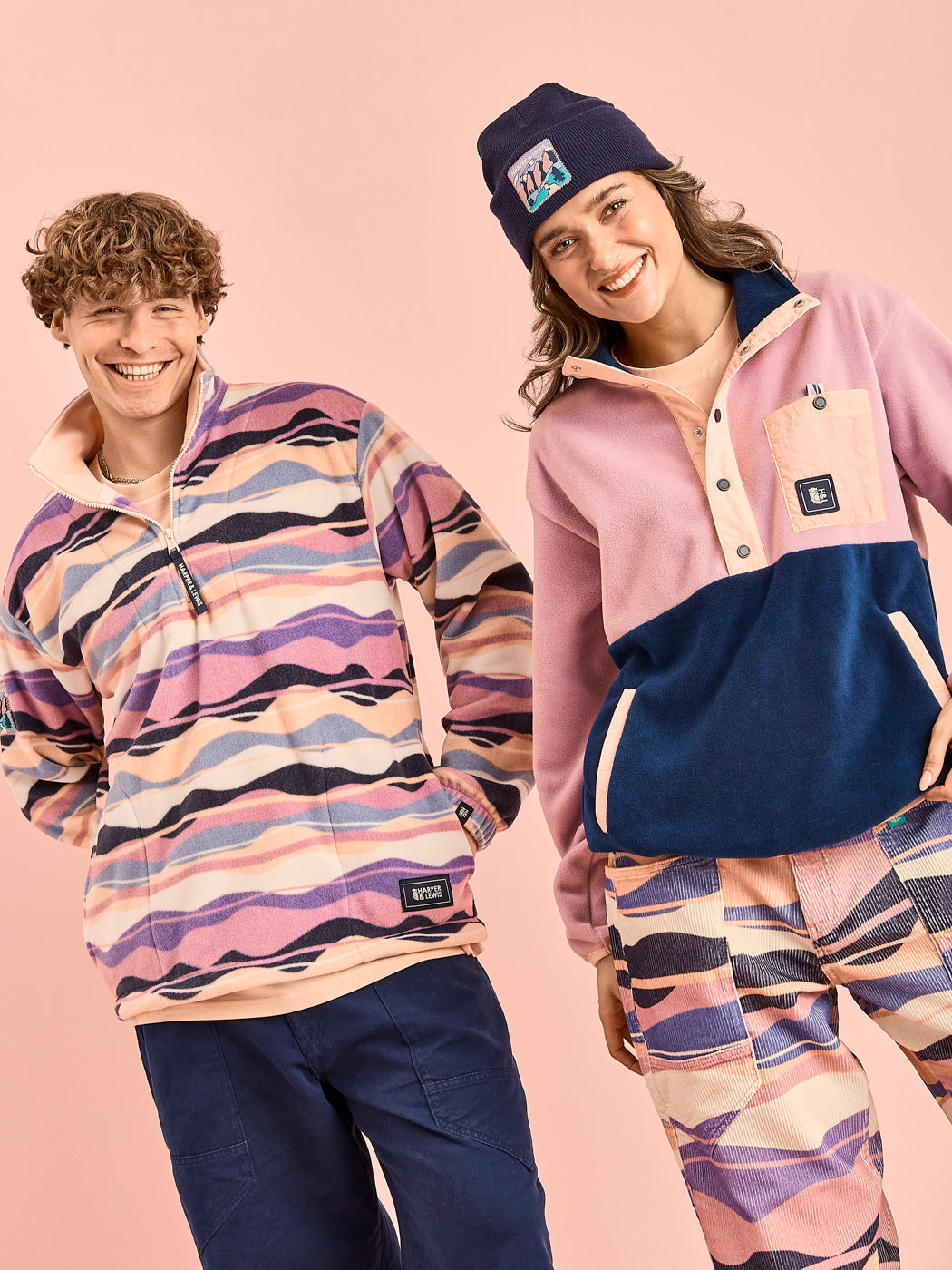 This 1/4 zip retro pattern fleece is designed for superb comfort.