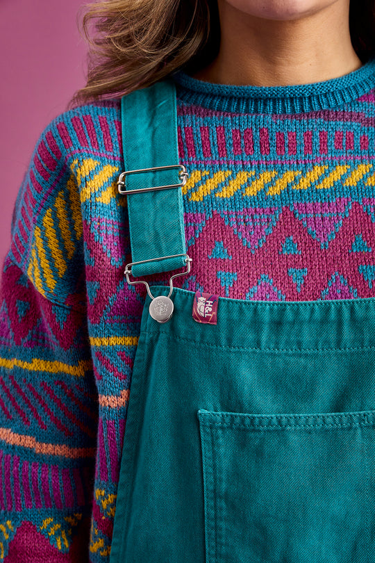 Detail shot of the adjustable straps on this Tel overall style dungaree