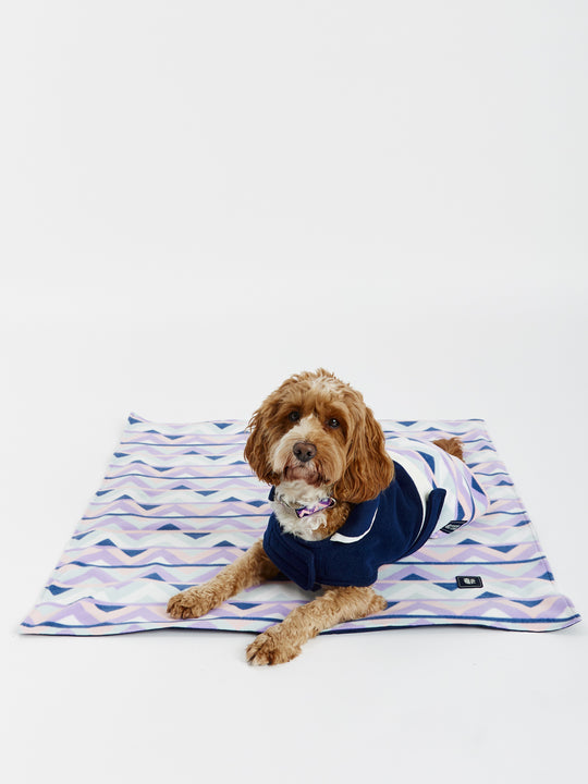 Keep your dogs as fashionable as you with our Harper & Lewis Dogs Fleece Jackets.