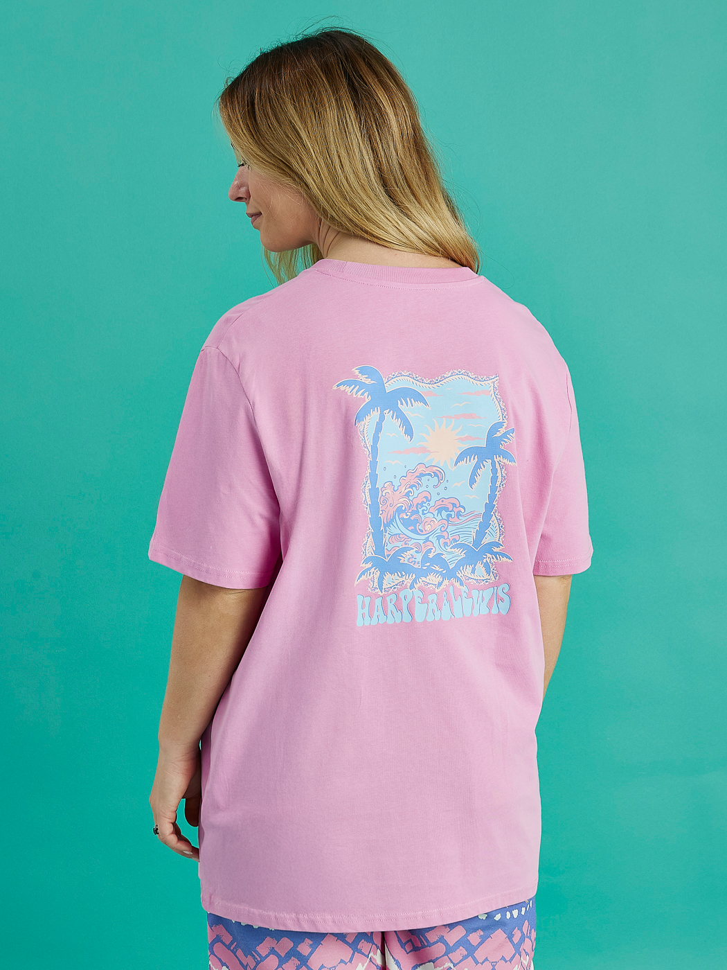 The colour of this Alwan tee is a bright Pink.