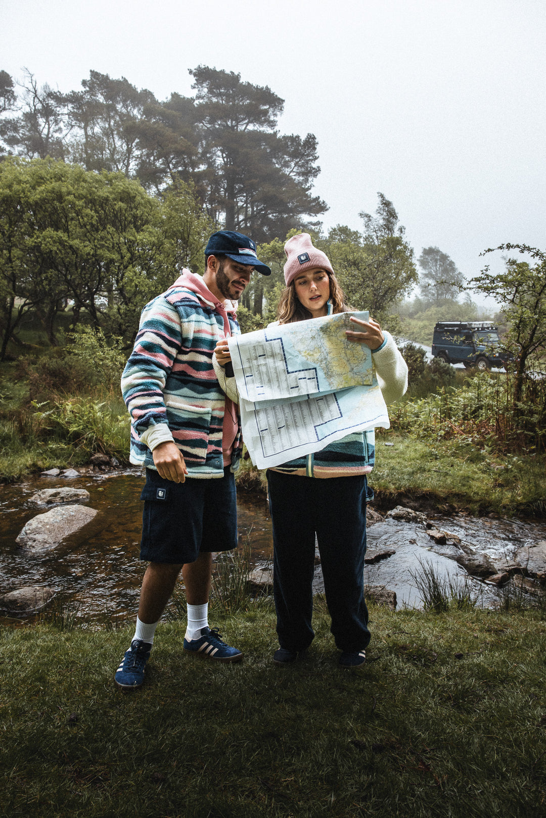 Finished with a branded woven tab in navy, the Cervinia Beanie brings a modern twist to its timeless woolly look.